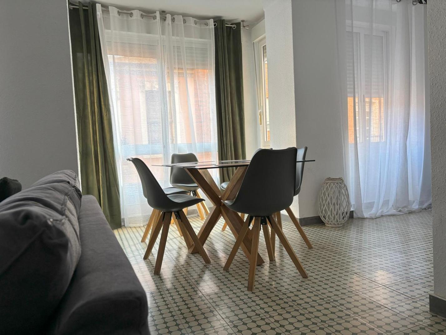 Beautiful Appartment In The Heart Of Alicante Extérieur photo
